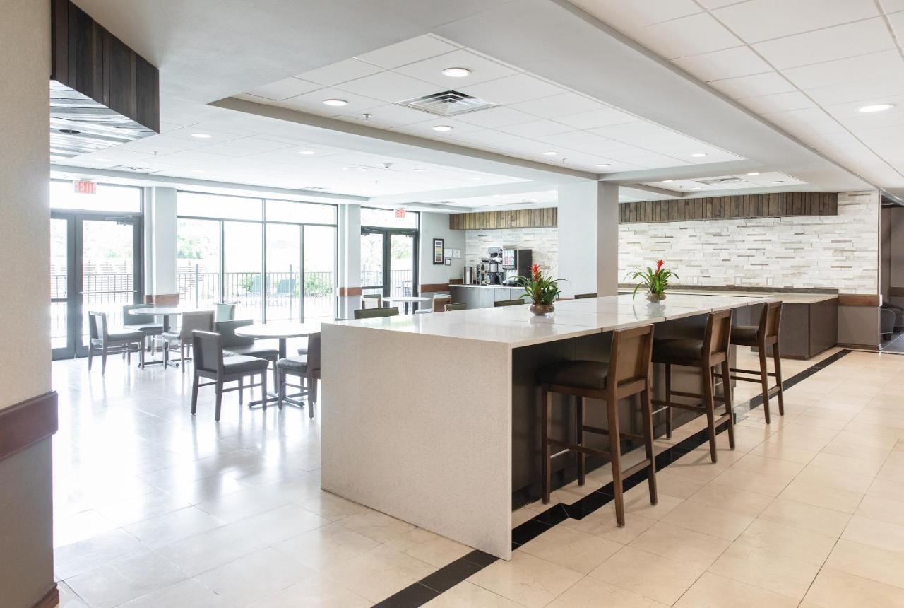Wingate By Wyndham And Williamson Conference Center Hotel Round Rock Bagian luar foto