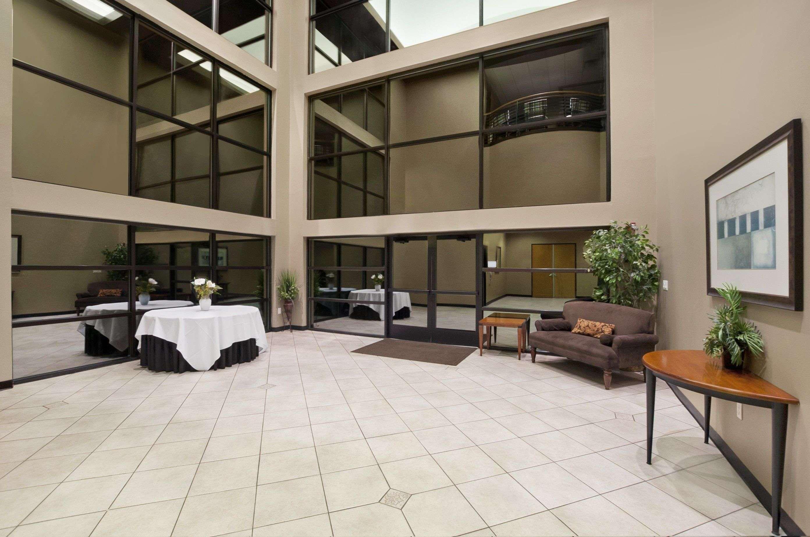 Wingate By Wyndham And Williamson Conference Center Hotel Round Rock Bagian luar foto