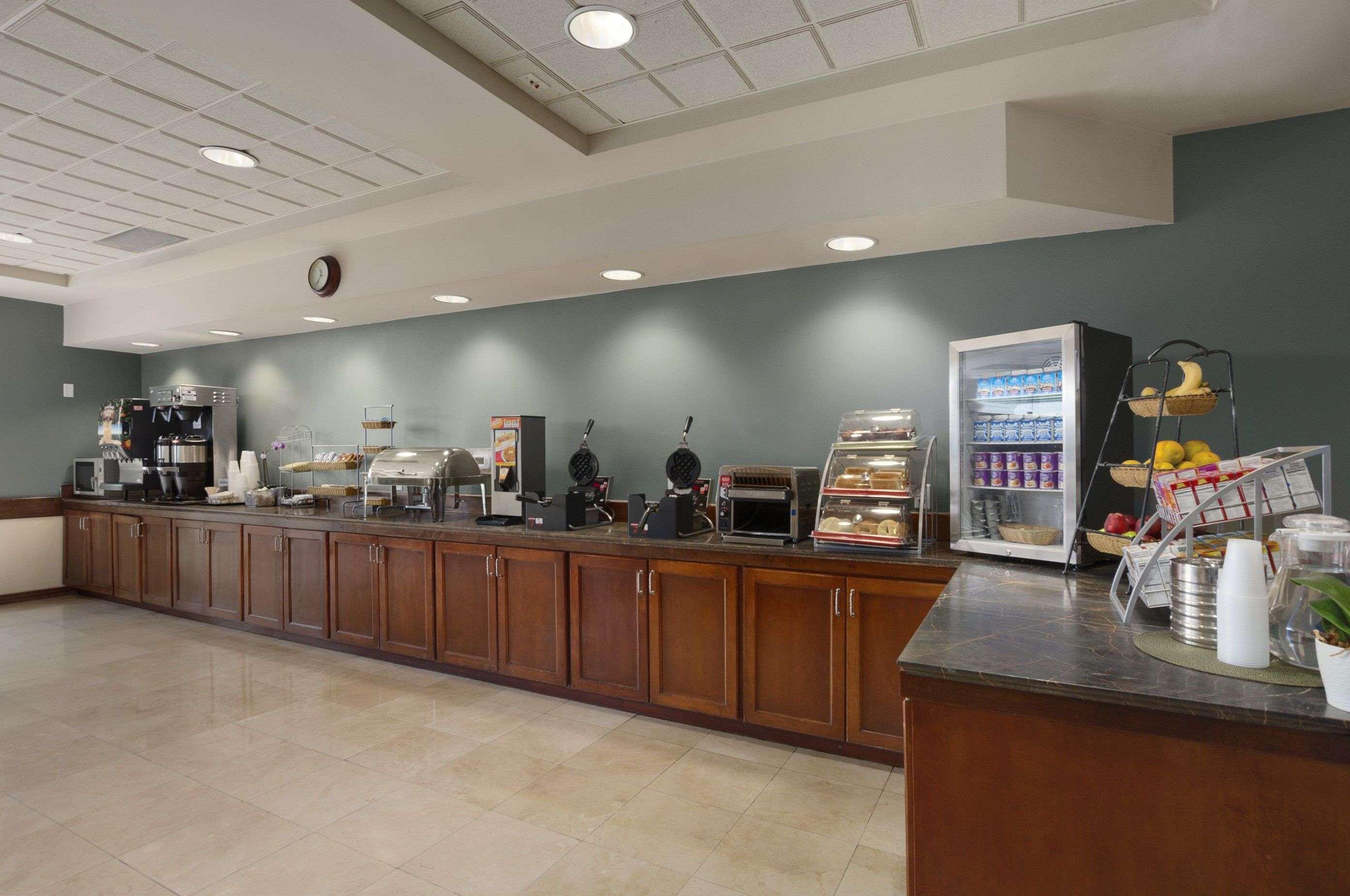 Wingate By Wyndham And Williamson Conference Center Hotel Round Rock Bagian luar foto