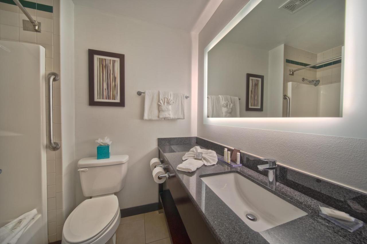 Wingate By Wyndham And Williamson Conference Center Hotel Round Rock Bagian luar foto
