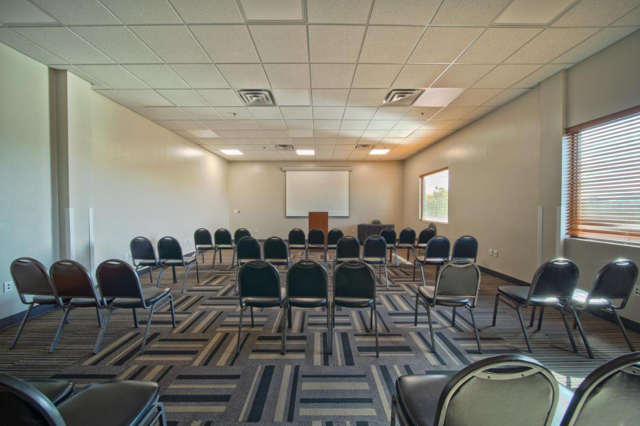 Wingate By Wyndham And Williamson Conference Center Hotel Round Rock Bagian luar foto